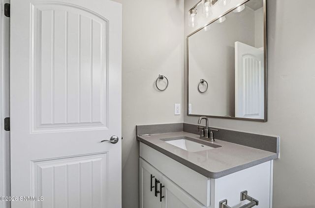 1006 Arabetto Road, Las Cruces, NM 88012