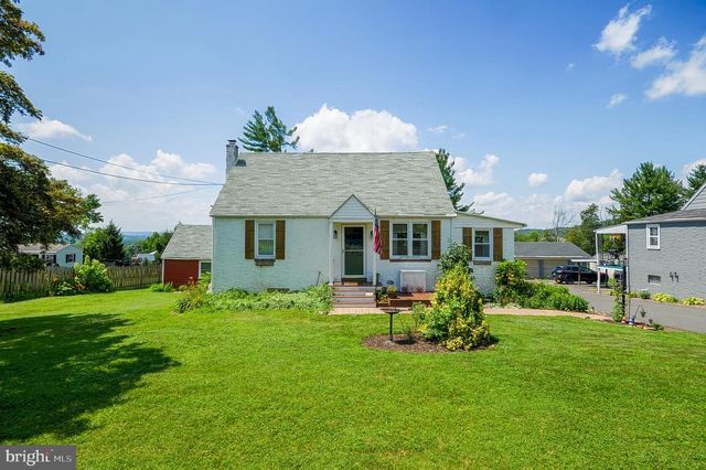 1593 GILBERTSVILLE RD, Pottstown, PA 19464