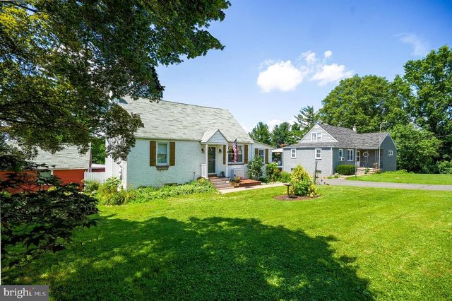 1593 GILBERTSVILLE RD, Pottstown, PA 19464