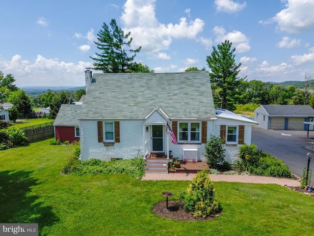 1593 GILBERTSVILLE RD, Pottstown, PA 19464