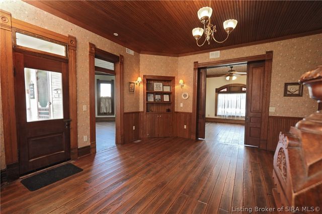 140 S Sycamore Street, Campbellsburg, IN 47108