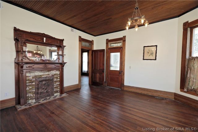 140 S Sycamore Street, Campbellsburg, IN 47108