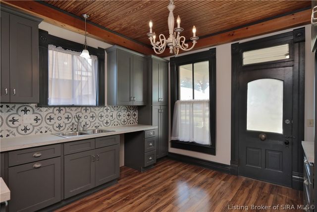 140 S Sycamore Street, Campbellsburg, IN 47108