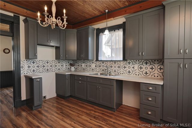 140 S Sycamore Street, Campbellsburg, IN 47108