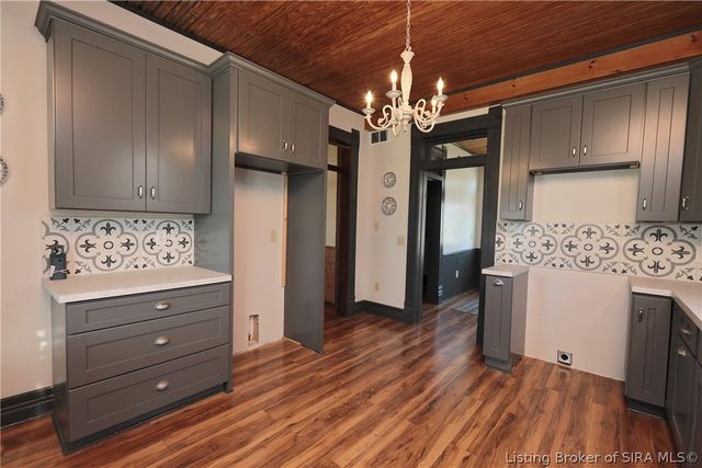 140 S Sycamore Street, Campbellsburg, IN 47108