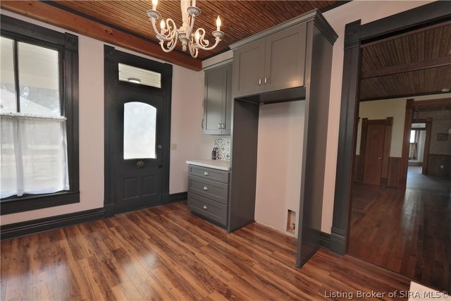 140 S Sycamore Street, Campbellsburg, IN 47108