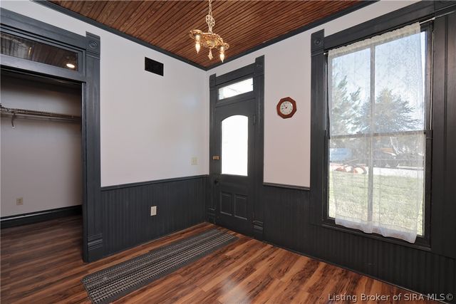 140 S Sycamore Street, Campbellsburg, IN 47108
