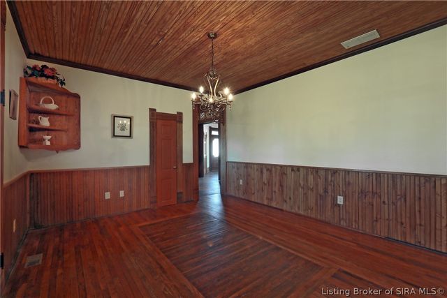 140 S Sycamore Street, Campbellsburg, IN 47108