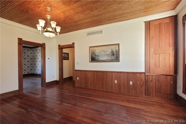 140 S Sycamore Street, Campbellsburg, IN 47108