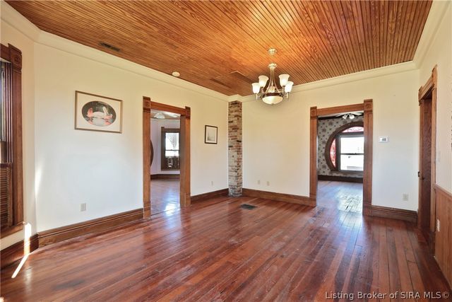 140 S Sycamore Street, Campbellsburg, IN 47108