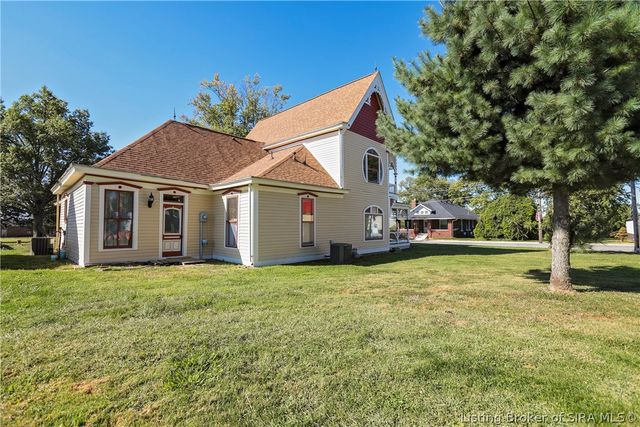 140 S Sycamore Street, Campbellsburg, IN 47108