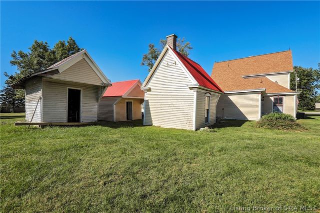 140 S Sycamore Street, Campbellsburg, IN 47108