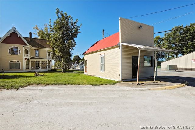 140 S Sycamore Street, Campbellsburg, IN 47108