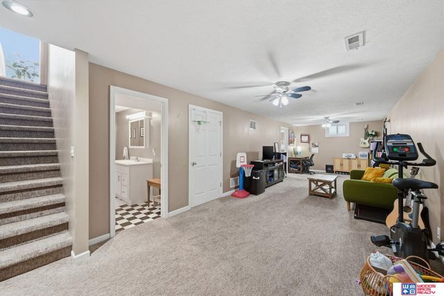 1636 W Mulberry Street, Lincoln, NE 68522