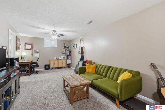 1636 W Mulberry Street, Lincoln, NE 68522