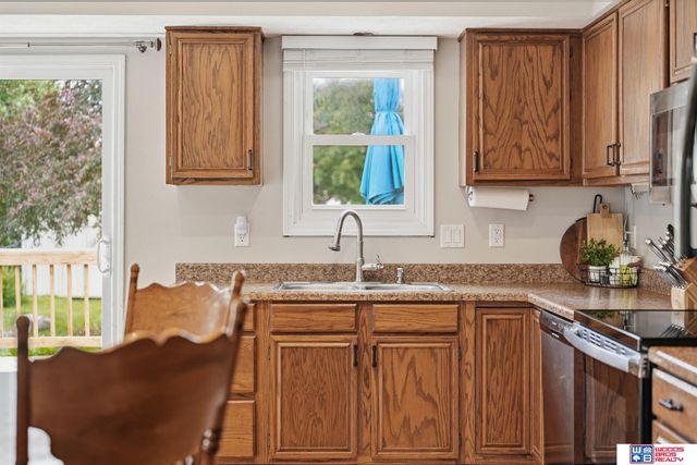 1636 W Mulberry Street, Lincoln, NE 68522
