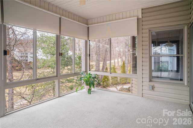 105 Fairway Knoll Drive, Hendersonville, NC 28739