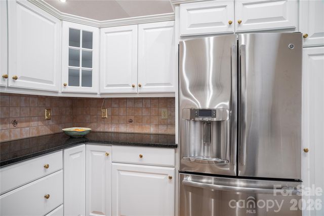 105 Fairway Knoll Drive, Hendersonville, NC 28739