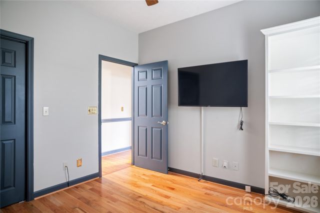 105 Fairway Knoll Drive, Hendersonville, NC 28739