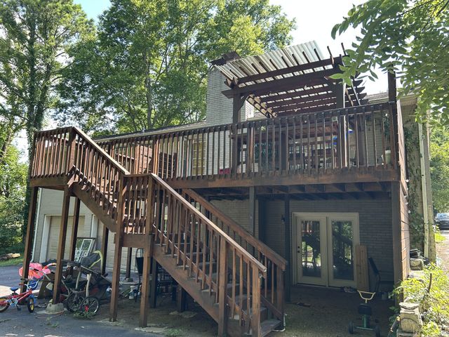 425 Lakeshore Dr, Old Hickory, TN 37138