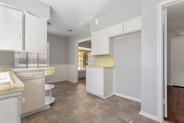 6520 Saint Moritz Avenue, Dallas, TX 75214