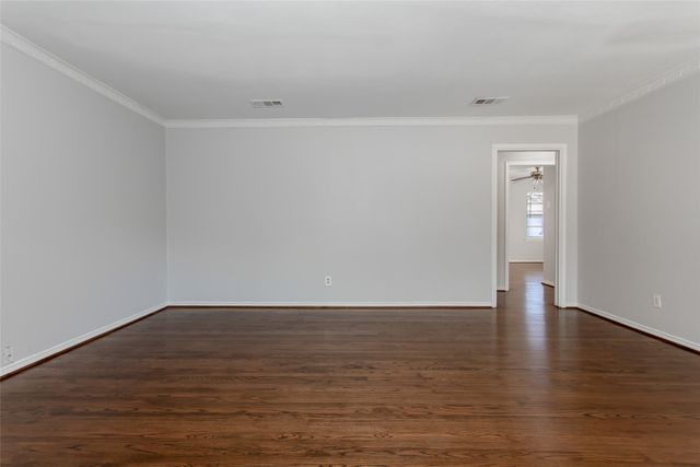 6520 Saint Moritz Avenue, Dallas, TX 75214