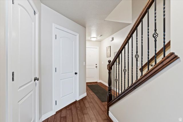 1809 E WHITETAIL DR, Layton, UT 84040