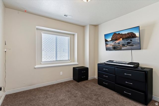 1809 E WHITETAIL DR, Layton, UT 84040