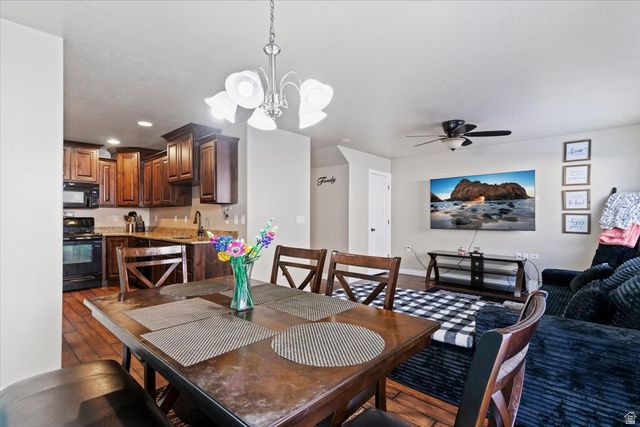 1809 E WHITETAIL DR, Layton, UT 84040