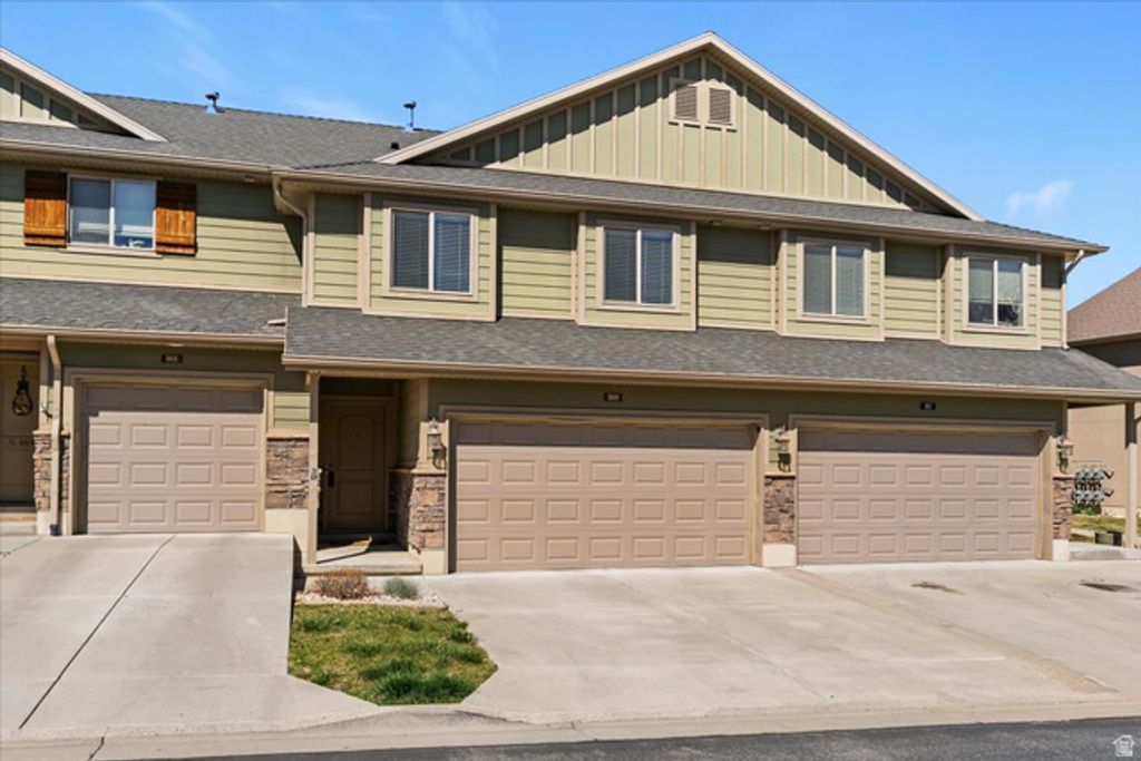 1809 E WHITETAIL DR, Layton, UT 84040