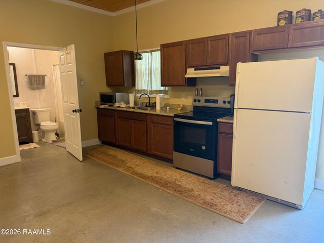 303 Pioneer Lane, Rayne, LA 70578