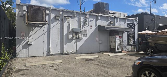 40 SW 8th Avenue, Miami, FL 33130