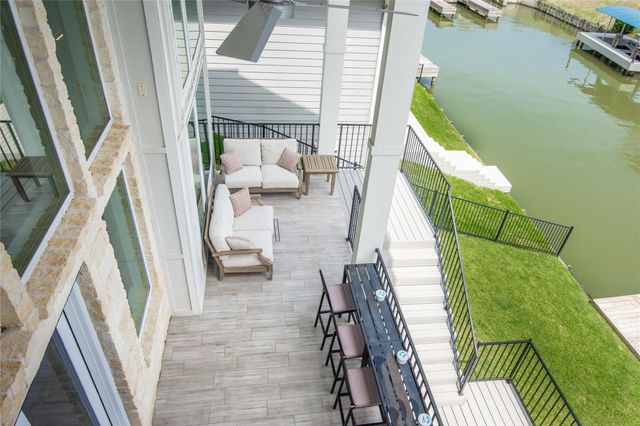 10736 S Lake Mist Lane, Willis, TX 77318