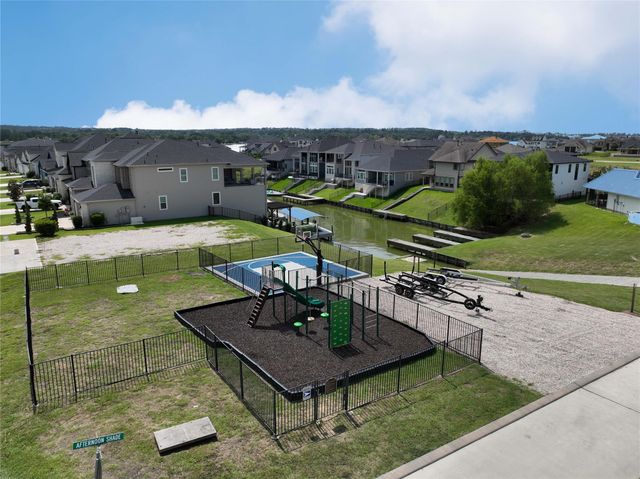 10736 S Lake Mist Lane, Willis, TX 77318