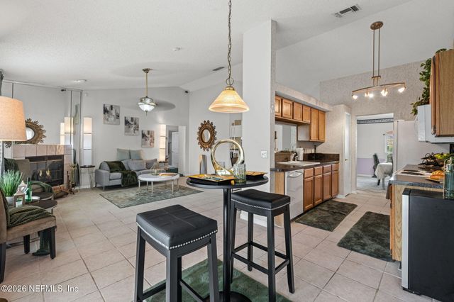 1824 DAYTONA Lane, Jacksonville, FL 32218