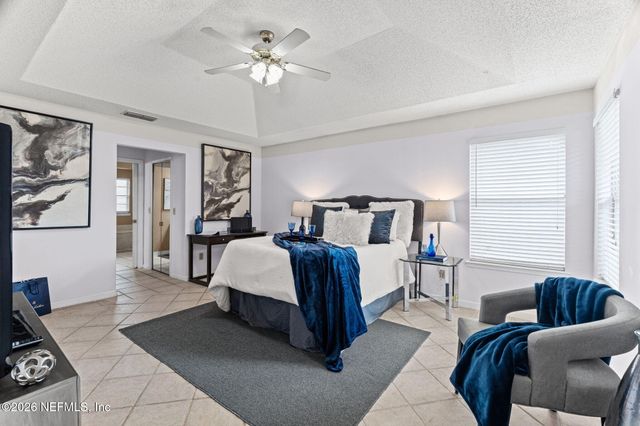 1824 DAYTONA Lane, Jacksonville, FL 32218