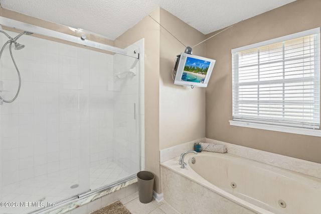 1824 DAYTONA Lane, Jacksonville, FL 32218