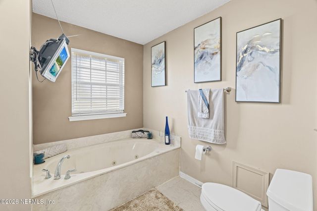 1824 DAYTONA Lane, Jacksonville, FL 32218