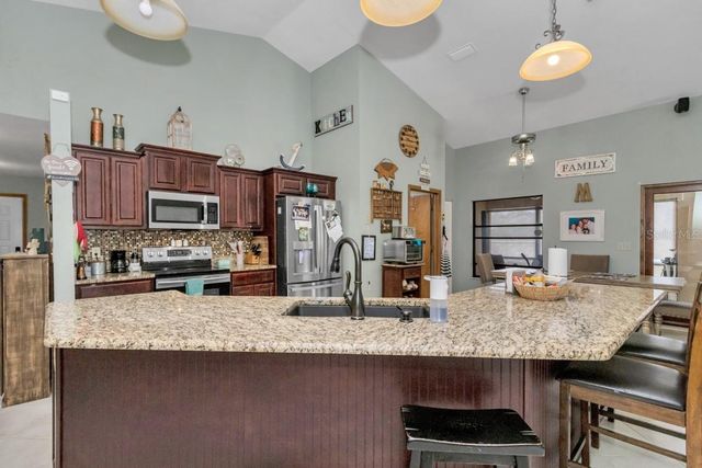 5940 SE 37TH AVENUE, Ocala, FL 34480