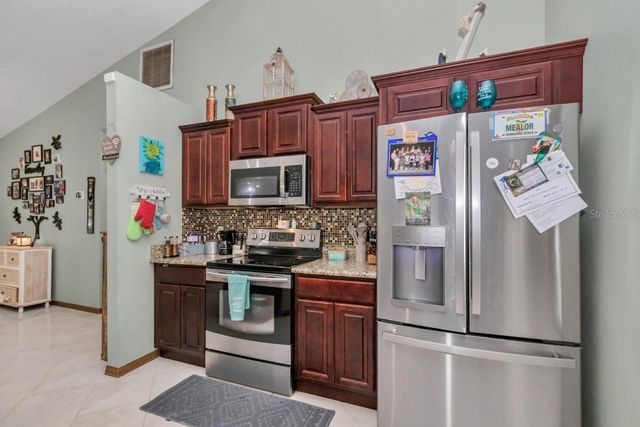 5940 SE 37TH AVENUE, Ocala, FL 34480