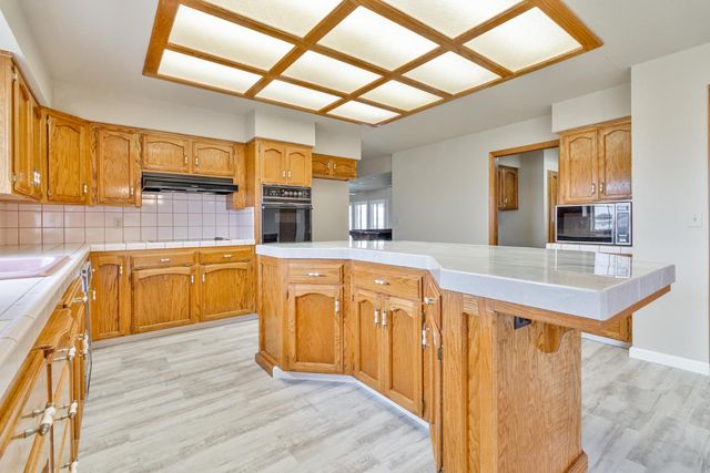 9200 Highway 41, Lemoore, CA 93245