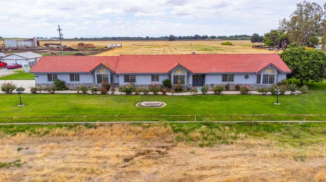 9200 Highway 41, Lemoore, CA 93245