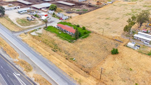 9200 Highway 41, Lemoore, CA 93245