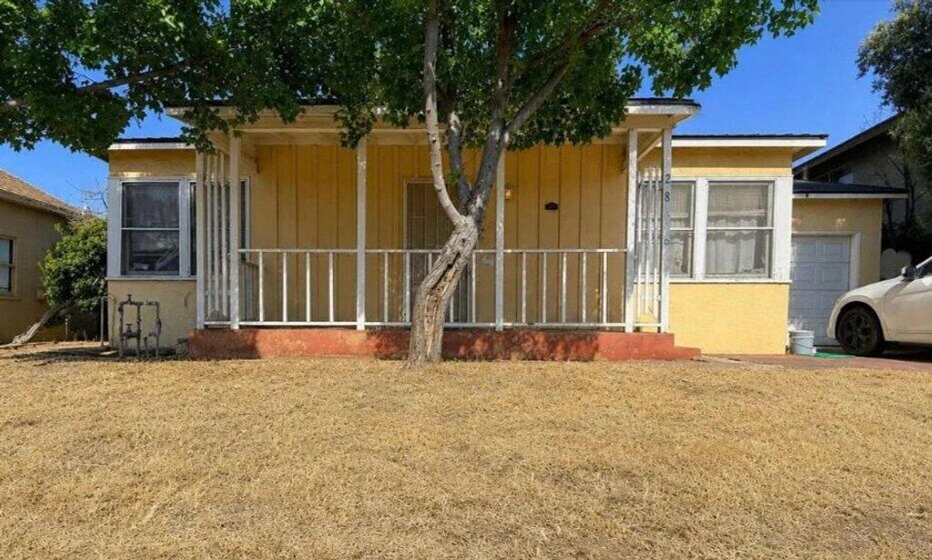 728 N Palm, Fresno, CA 93728