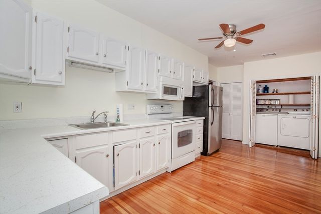 18 Cottage St. 2, Medford, MA 02155