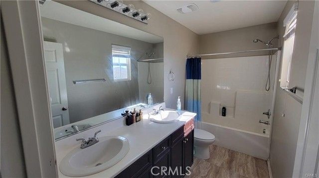 846 Santona, Perris, CA 92571