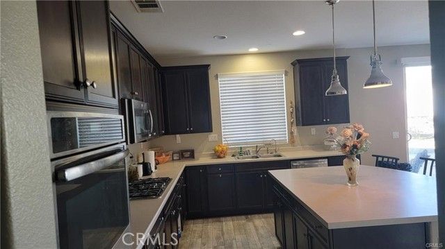 846 Santona, Perris, CA 92571