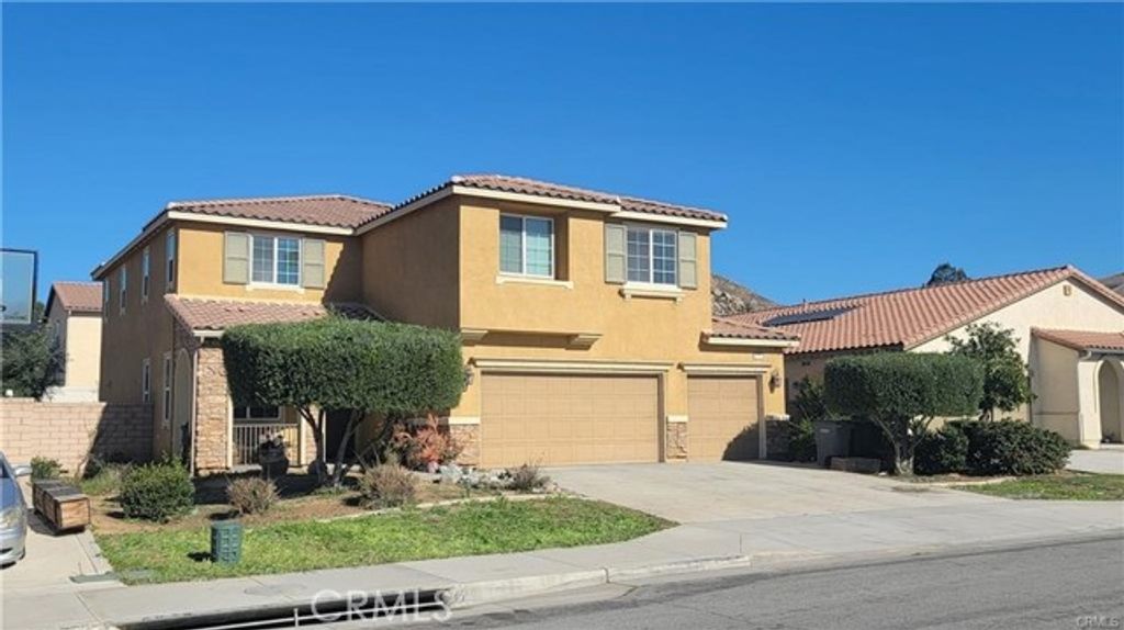 846 Santona, Perris, CA 92571
