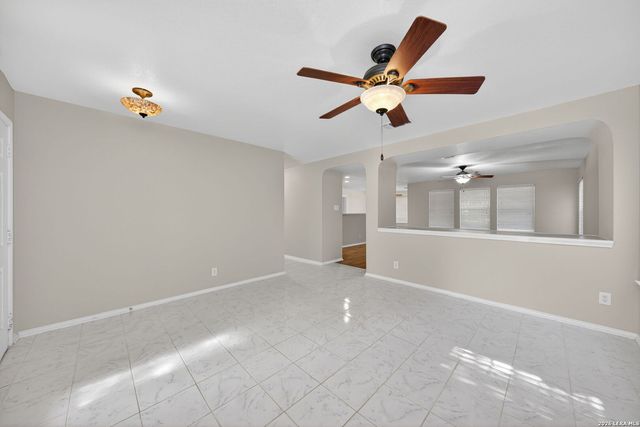 153 SPRINGTREE PKWY, Cibolo, TX 78108