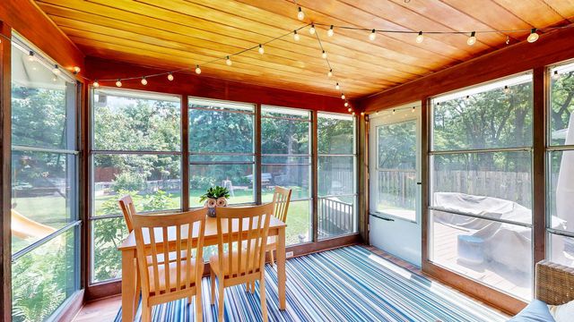 6609 Southdale Road, Edina, MN 55435
